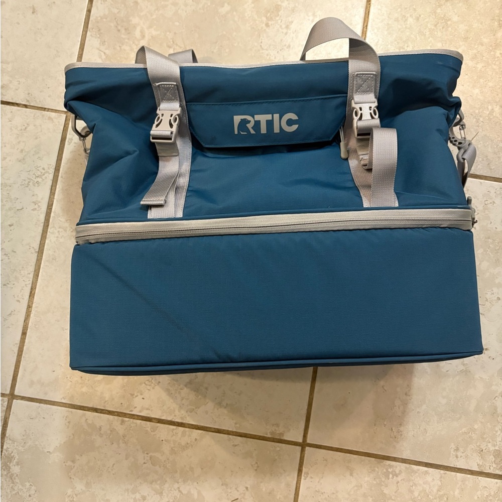 RTIC Blue Men's Duffel Bag
